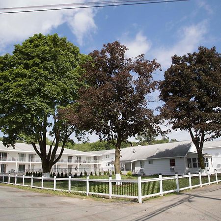 Lake George Residence Llc South Glens Falls ภายนอก รูปภาพ