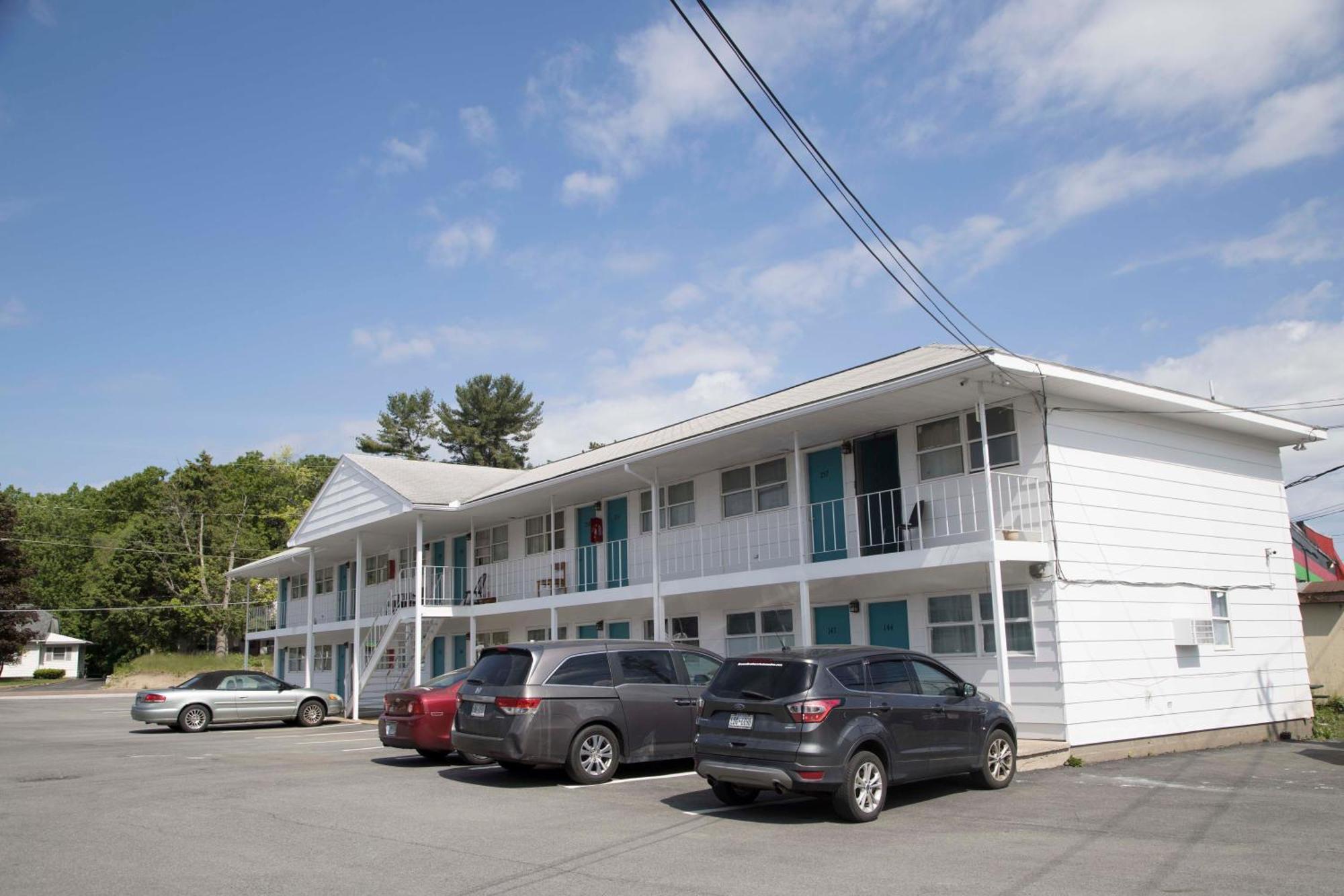 Lake George Residence Llc South Glens Falls ภายนอก รูปภาพ